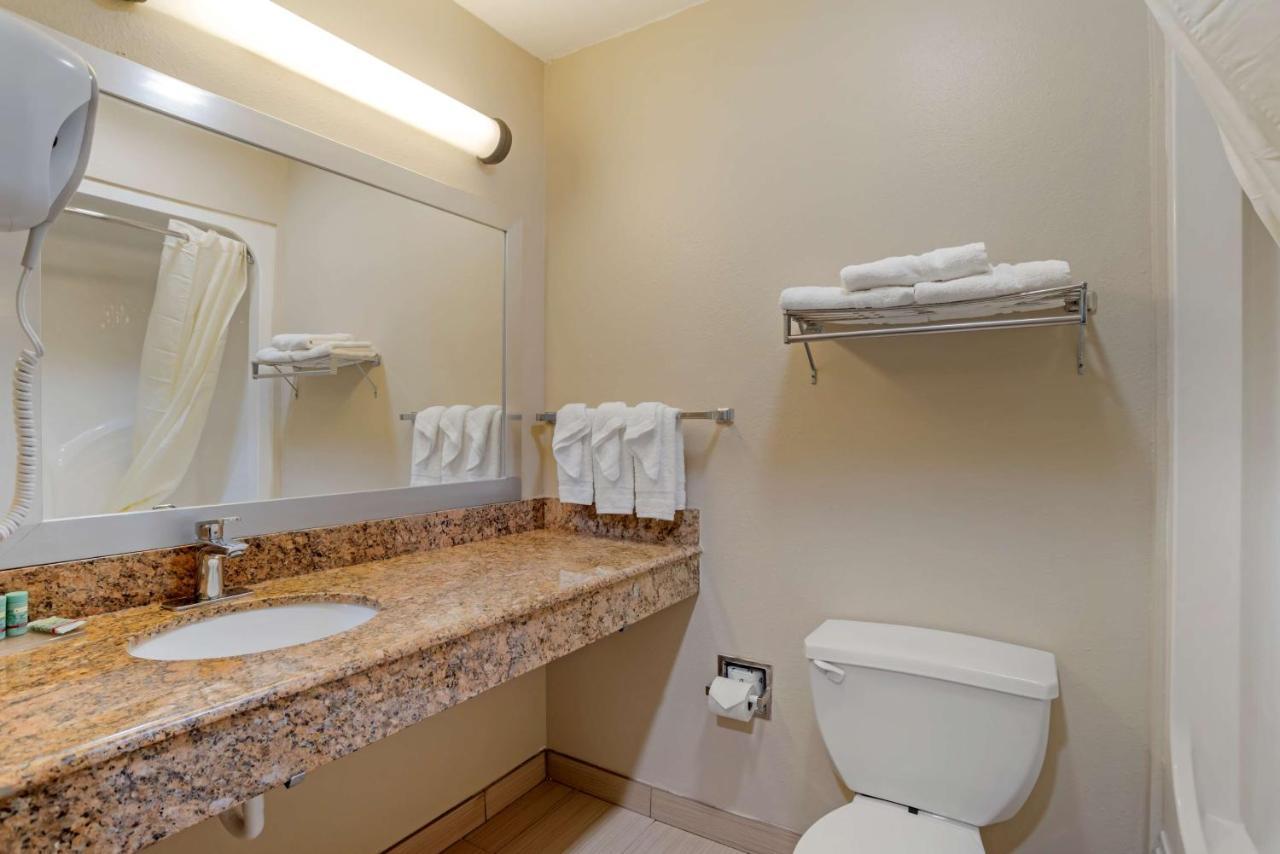 Best Western Ville Platte Exterior photo